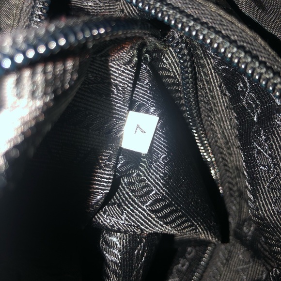 Prada Bag - Picture 5 of 8